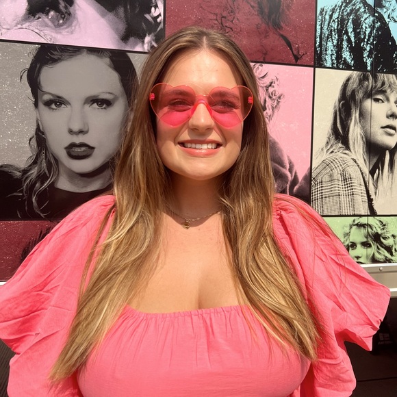 Meet your Posher, Melissa kate - Picture 1 of 1